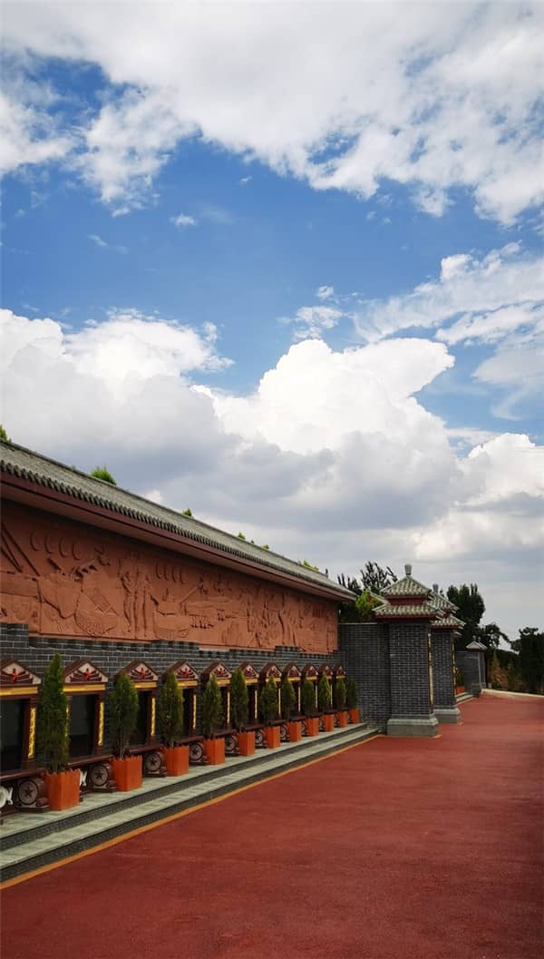 閻良漢皇樹葬墓園如何成為“昔日皇家陵園，今朝百姓福地”的理想歸宿地？