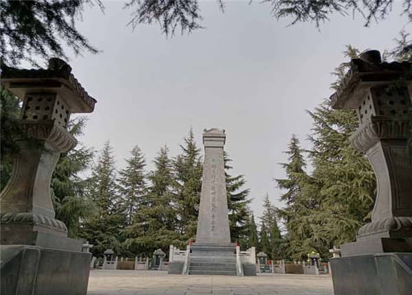 閻良漢皇樹葬墓園提供了哪些額外的服務(wù)