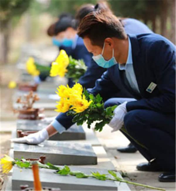 閻良漢皇樹(shù)葬墓園在殯葬改革方面有哪些貢獻(xiàn)?