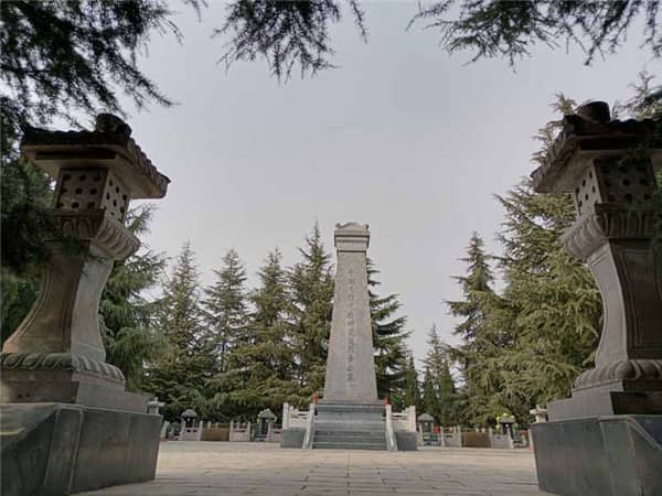 西安閻良漢皇樹(shù)葬墓園電話