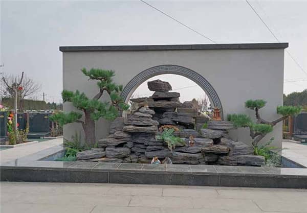 西安漢皇樹葬墓園在維護(hù)墓地環(huán)境方面有哪些措施？