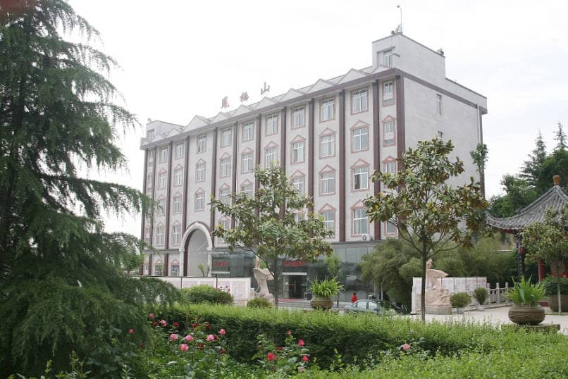 公墓坐東朝西南的方位是否合適