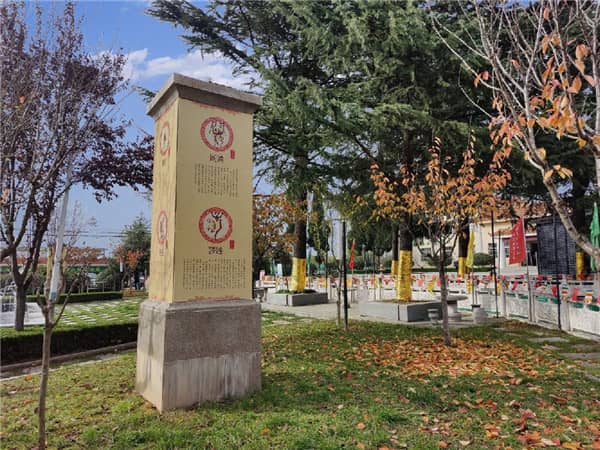 在選擇壽陽山墓園的墓地時，家庭應該考慮哪些因素？