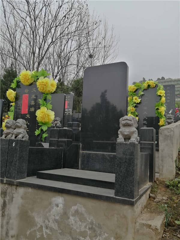 壁葬在西安九龍山公墓中有哪些優(yōu)勢和特點(diǎn)？
