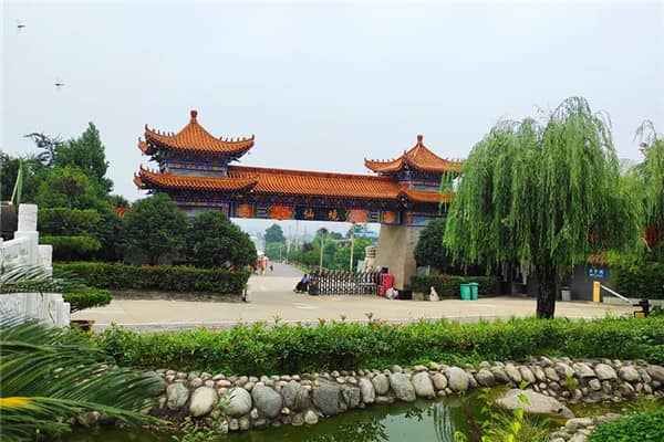 遷祖墳是否需要祈禱的習(xí)俗與流程