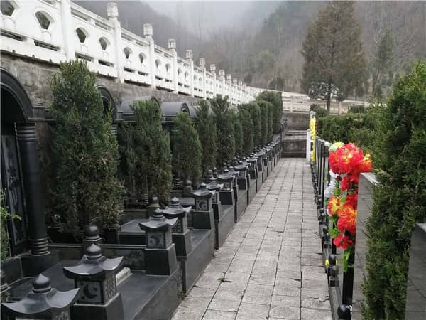 西安九龍山公墓提供了哪些葬式選擇？