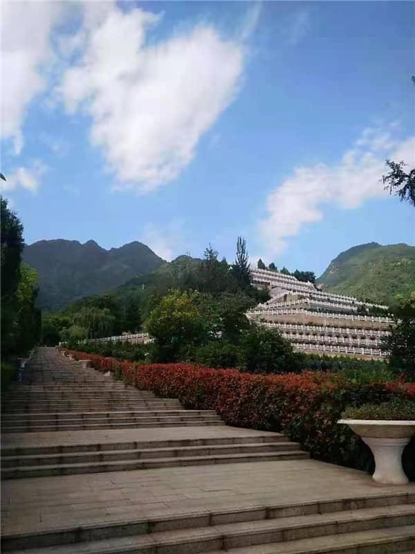 西安市九龍山公墓啥樣？帶您領(lǐng)略其獨(dú)特魅力