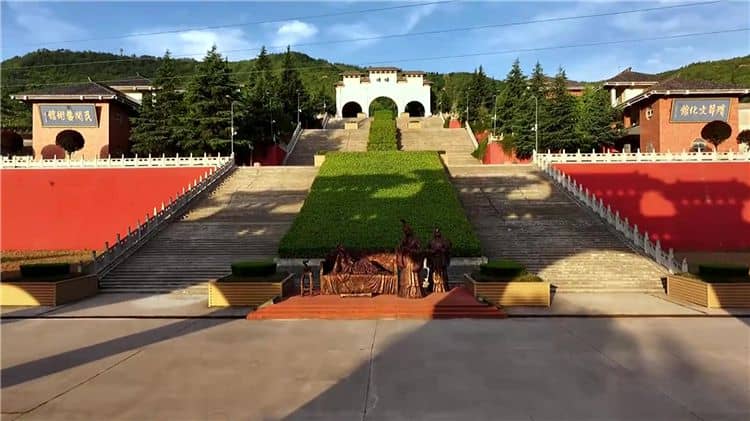 西安霸陵墓園新區(qū)是什么性質(zhì)的墓園？