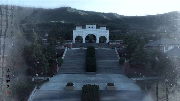 西安霸陵墓園新區(qū)在管理和服務(wù)上有哪些特色，如何確保客戶滿意？