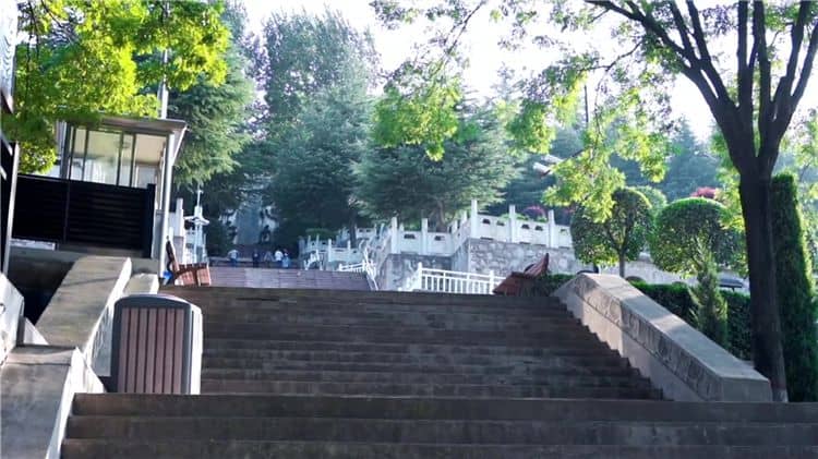 西安霸陵墓園分布圖片欣賞，省錢又省心買墓地！