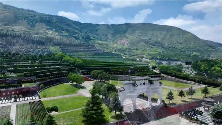霸陵墓園新區(qū)和慈恩園公墓在墓型選擇上有何不同？