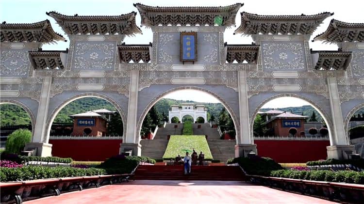 霸陵墓園的環(huán)境特色是什么？
