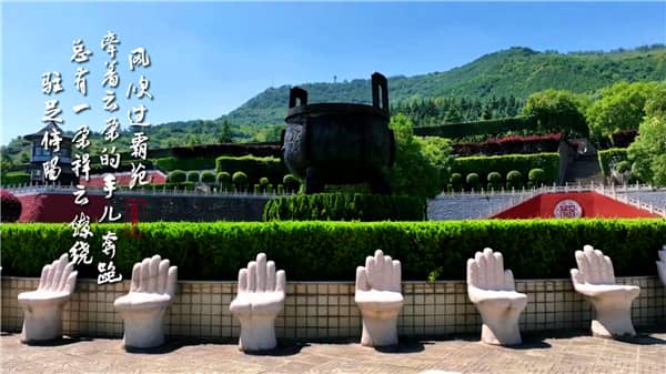 霸陵墓園新區(qū)的環(huán)境有哪些特點(diǎn)？這些特點(diǎn)如何影響家屬的購墓體驗(yàn)？
