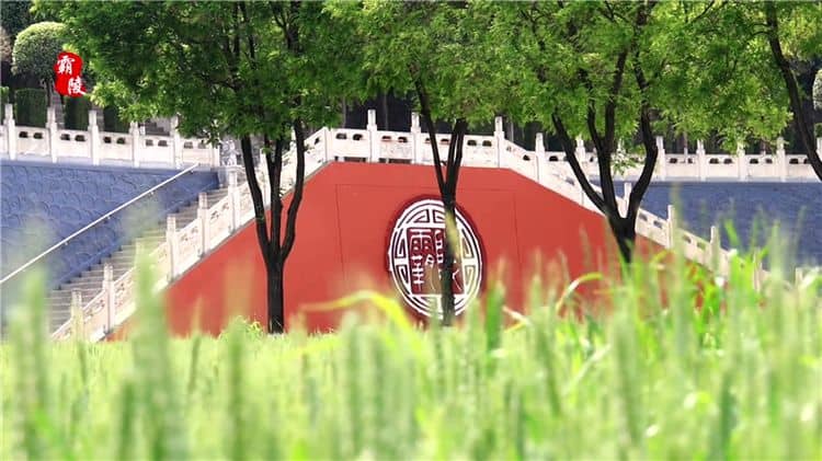 在西安霸陵墓園新區(qū)，客戶(hù)參觀墓位并選定后的接待流程是怎樣的？