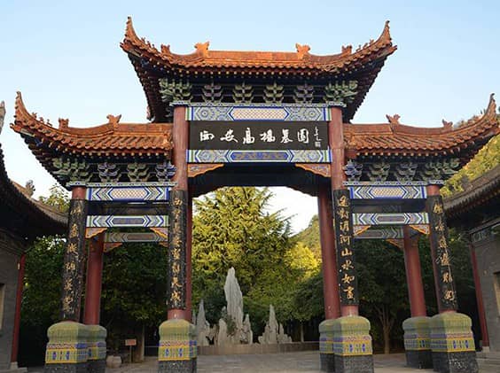 西安市高橋墓園地址，快來選購！